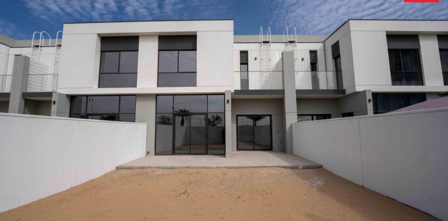 Adosado en Al Furjan, Dubai, 3 dormitorios, 255 m², № 10352
