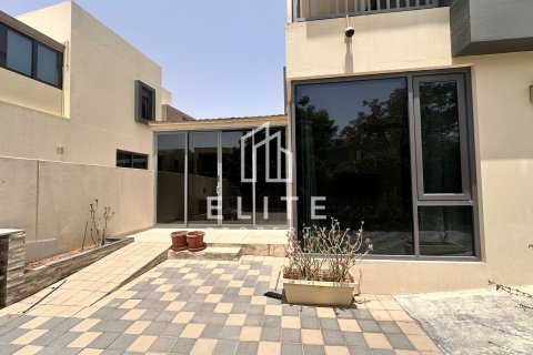 Townhouse in Maple at Dubai Hills Estate, Dubai Hills Estate, Dubai 4 bedrooms, 202 sq.m. № 139074 - photo 3