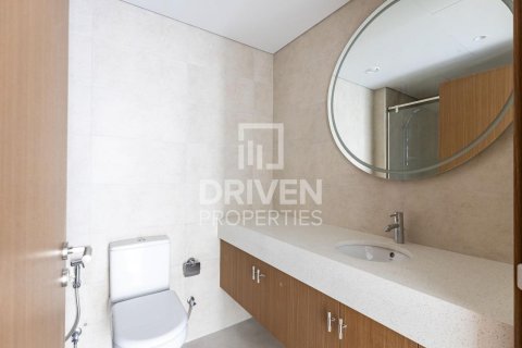 Apartment in Al Furjan, Dubai 2 bedrooms, 119.47 sq.m. № 138664 - photo 11