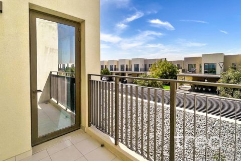 Townhouse in EMAAR South, Dubai South (Dubai World Central), Dubai 3 bedrooms, 180.79 sq.m. № 138129 - photo 9