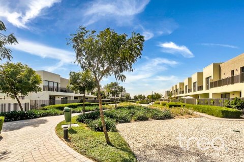 Townhouse in EMAAR South, Dubai South (Dubai World Central), Dubai 3 bedrooms, 180.79 sq.m. № 138129 - photo 13