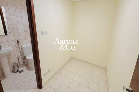 Apartment in Jumeirah Beach Residence, Dubai 2 bedrooms, 179 sq.m. № 138133 - photo 6