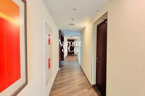 Apartment in Jumeirah Beach Residence, Dubai 2 bedrooms, 179 sq.m. № 138133 - photo 12
