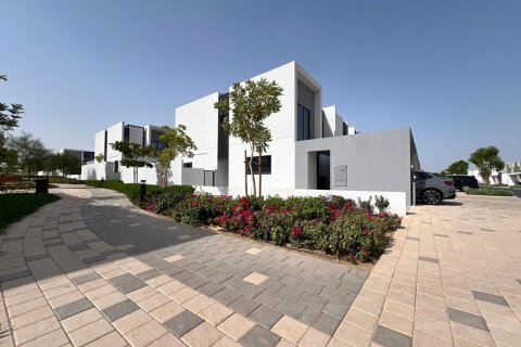 Villa à Dubai, 3 chambres, 169 m², № 102342 - photo 2