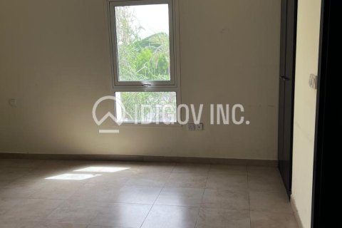Apartment in Dubai Land, Dubai 3 bedrooms, 139 sq.m. № 41887 - photo 5