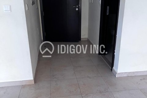 Apartment in Dubai Land, Dubai 3 bedrooms, 139 sq.m. № 41887 - photo 3