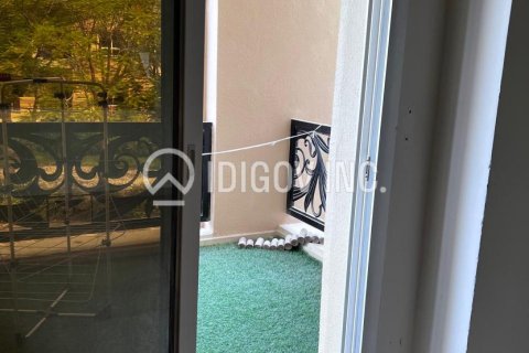 Apartment in Dubai Land, Dubai 3 bedrooms, 139 sq.m. № 41887 - photo 9