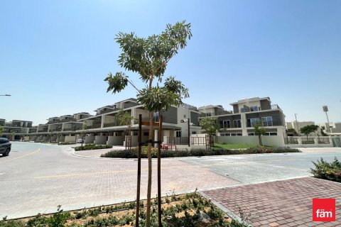 Maison de ville à Dubai, 3 chambres, 154.8 m², № 48847 - photo 1