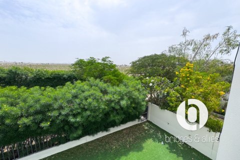 Villa in Dubai Hills Estate, Dubai 4 bedrooms, 229 sq.m. № 115050 - photo 18