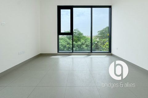 Villa in Dubai Hills Estate, Dubai 4 bedrooms, 229 sq.m. № 115050 - photo 6