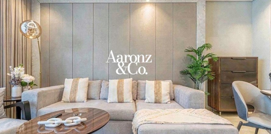Apartment in Business Bay, Dubai 2 bedrooms, 118 sq.m. № 115048