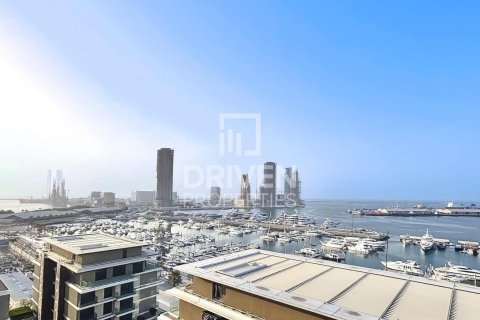 Apartamento en Mina Rashid, Dubai, 3 dormitorios, 153.1 m², № 129490
