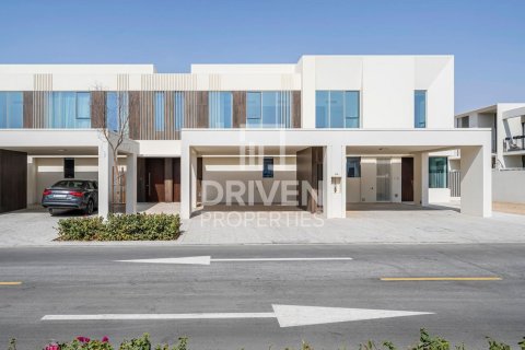 Townhouse in The Valley, Dubai 3 bedrooms, 174.01 sq.m. № 129480