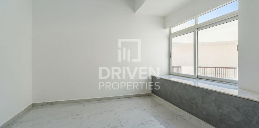 Apartment in Dubai Festival City, Dubai 3 bedrooms, 242.11 sq.m. № 129488