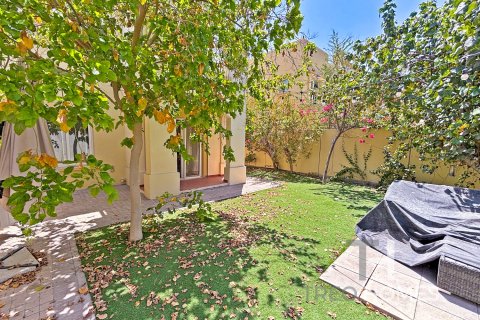 Townhouse in The Springs, Dubai 2 bedrooms, 157 sq.m. № 16811 - photo 1