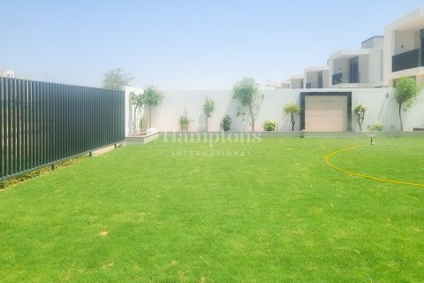 Villa in Dubai South (Dubai World Central), Dubai 4 bedrooms, 583.15213100 sq.m. № 108804 - photo 16