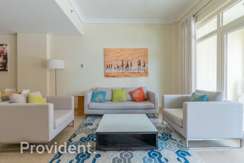 Appartement à Palm Jumeirah, Dubai, 1 chambre, 116.3 m², № 3013 - photo 2