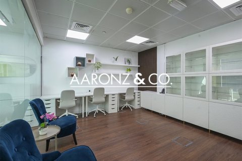 Office in Bayswater, Business Bay, Dubai 74 sq.m. № 89070 - photo 3
