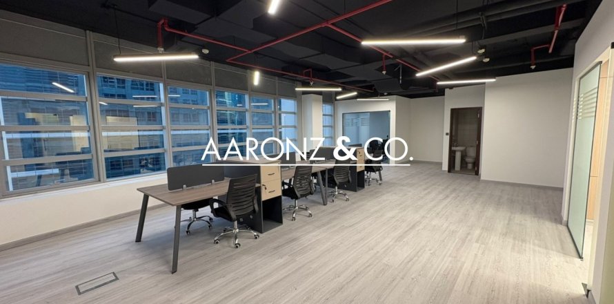 Bureau à Business Bay, Dubai, 96 m², № 89072