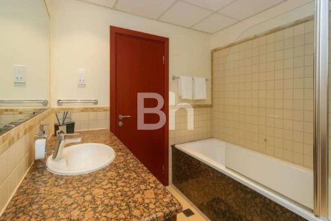 Apartment in Jumeirah Beach Residence, Dubai 1 bedroom, 103 sq.m. № 24026 - photo 3