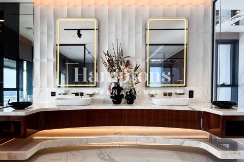 Penthouse in Bluewaters Residences, Bluewaters, Dubai 5 bedrooms, 869.99943380 sq.m. № 64012 - photo 29