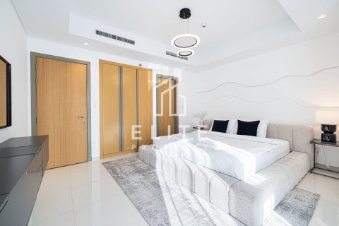 Apartment in Paramount Tower Hotel & Residences, Business Bay, Dubai 1 bedroom, 83 sq.m. № 124943 - photo 5