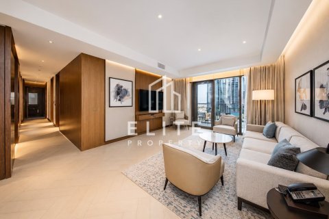 Квартира в The Address Residences Dubai Opera, Даунтаун Дубай (Даунтаун Бурдж Дубай), Дубай, 3 спальни, 156м², № 124941