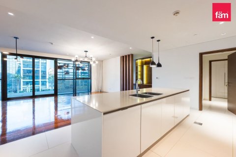 Снять в аренду квартиру в Аль-Васле, Дубай: 3 спальни, 233.4м², № 55550 - фото 3