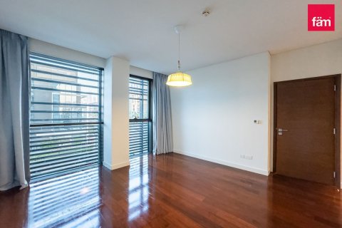 Снять в аренду квартиру в Аль-Васле, Дубай: 3 спальни, 233.4м², № 55550 - фото 20