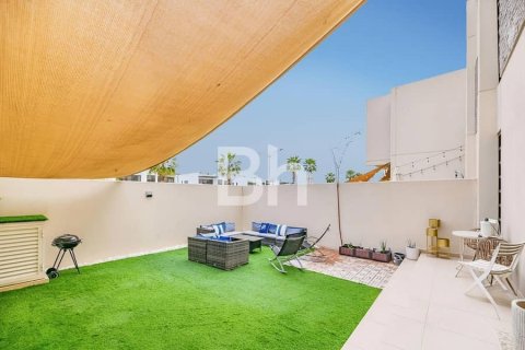 Adosado en DAMAC Hills (Akoya by DAMAC), Dubai, 5 dormitorios, 234 m², № 57814 - foto 5