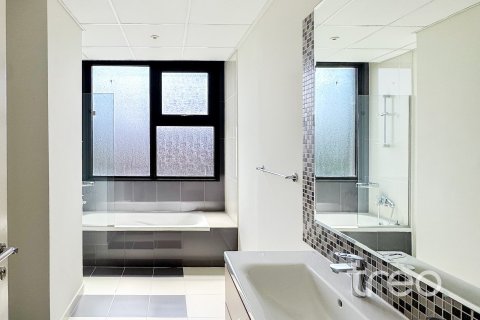Adosado en Dubai, 6 dormitorios, 392.61 m², № 119844 - foto 13