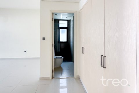 Adosado en Dubai, 6 dormitorios, 392.61 m², № 119844 - foto 20
