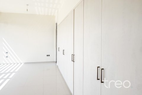 Adosado en Dubai, 6 dormitorios, 392.61 m², № 119844 - foto 11