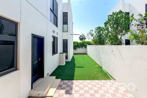 Adosado en Dubai, 6 dormitorios, 392.61 m², № 119844 - foto 8
