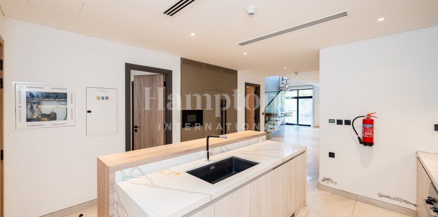 Таунхаус в FIVE at Jumeirah Village Circle, Джумейра Вилладж Серкл, Дубай, 4 спальни, 200.199м², № 12678