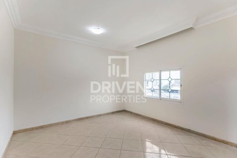 Villa in Al Barsha 2, Al Barsha, Dubai 6 bedrooms, 1393.55 sq.m. № 136762 - photo 21