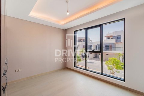 Townhouse in Silver Springs, DAMAC Hills (Akoya by DAMAC), Dubai 6 bedrooms, 291.07 sq.m. № 136760 - photo 17