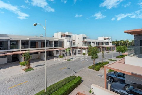 Townhouse in Silver Springs, DAMAC Hills (Akoya by DAMAC), Dubai 6 bedrooms, 291.07 sq.m. № 136760 - photo 29
