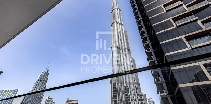 Apartment in The Address Residences Dubai Opera, Downtown Dubai (Downtown Burj Dubai), Dubai 3 bedrooms, 156.17 sq.m. № 136753
