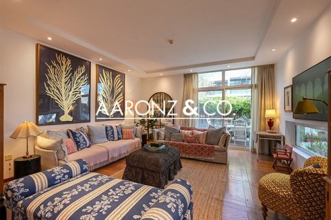 Townhouse in Jumeirah Village Circle, Dubai 3 bedrooms, 312 sq.m. № 94335