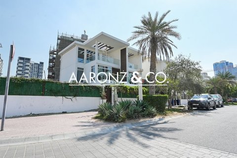 Townhouse in Jumeirah Village Circle, Dubai 3 bedrooms, 312 sq.m. № 94335 - photo 18