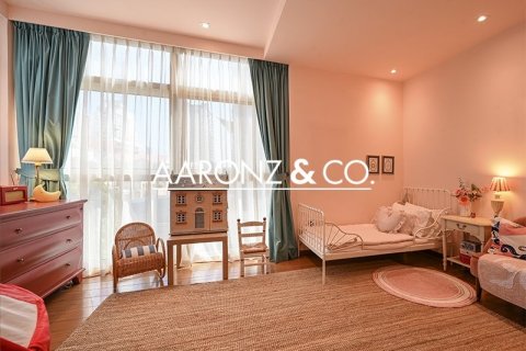 Townhouse in Jumeirah Village Circle, Dubai 3 bedrooms, 312 sq.m. № 94335 - photo 9