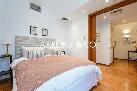 Townhouse in Jumeirah Village Circle, Dubai 3 bedrooms, 312 sq.m. № 94335 - photo 7