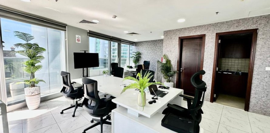 Офис в Дубае, 56.4м², № 111403