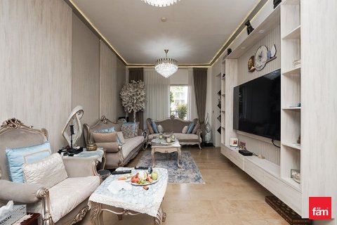 Villa en Dubai, 5 dormitorios, 165.5 m², № 69553 - foto 3