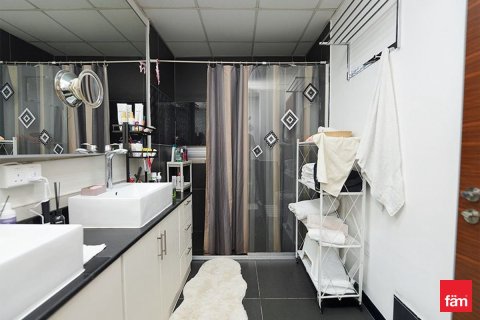 Villa en Dubai, 5 dormitorios, 165.5 m², № 69553 - foto 21