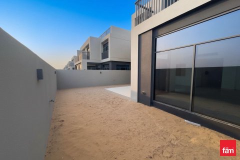 Villa in Dubai 4 bedrooms, 251.9 sq.m. № 69555 - photo 6