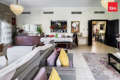 Apartment in Dubai 3 bedrooms, 295.4 sq.m. № 69554 - photo 9