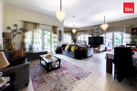 Apartment in Dubai 3 bedrooms, 295.4 sq.m. № 69554 - photo 12