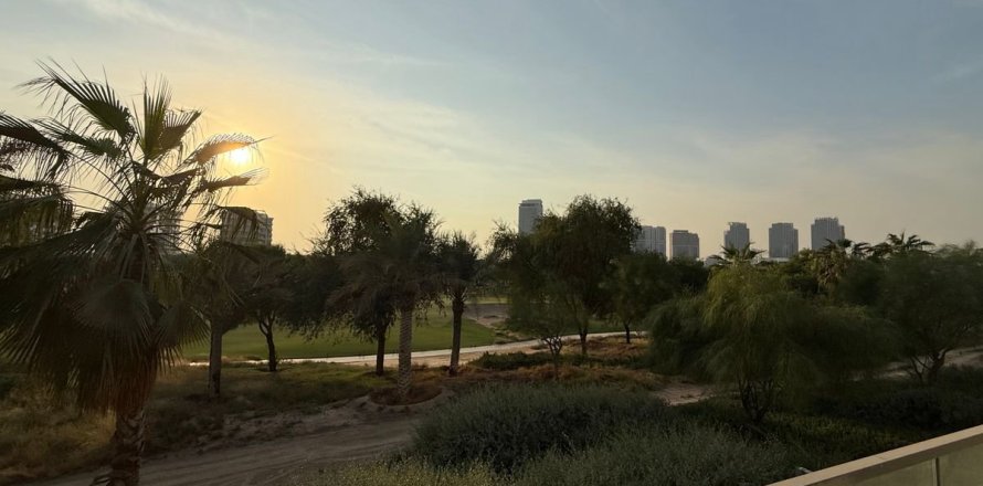 Apartment in Dubai 3 bedrooms, 218.6 sq.m. № 69544